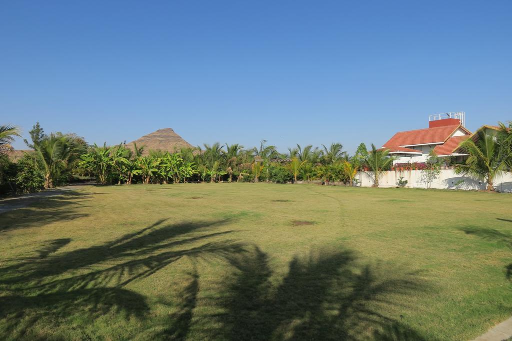 The Green Estate Resort Nashik Buitenkant foto